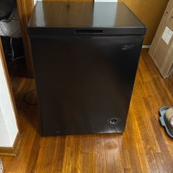 Arctic King Ft Chest Freezer Size 7.0 CU 