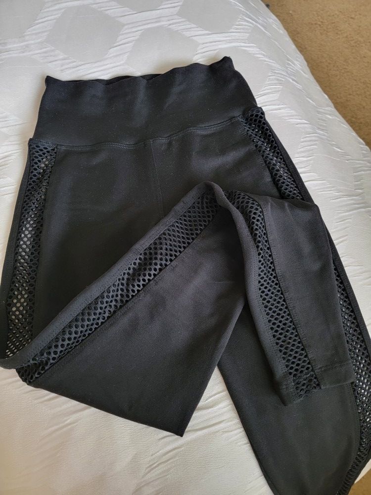 Bombshell Sportswear Black Fishnet Leggings XS
