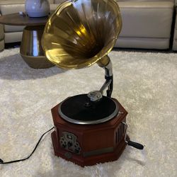 Gramophone record player