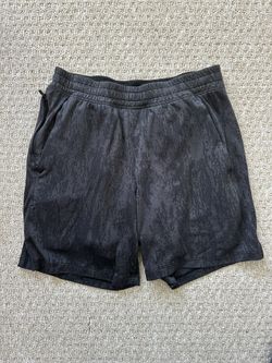 Lululemon Men’s 7” Pace Breaker Short
