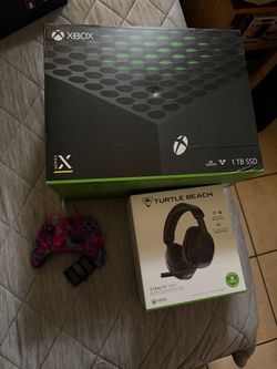 New Xbox series x with headset and extra controller