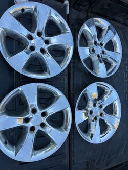 2016 Dodge Charger OEM chrome Hub caps wheel covers