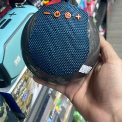 Portable Speaker Bluetooth Speaker New Wireless Speaker New 
