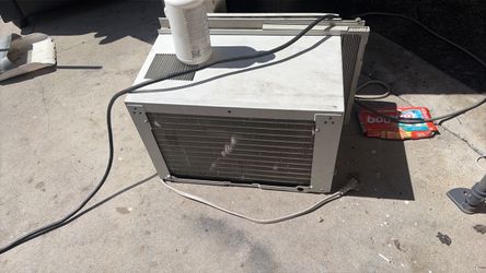 Window air conditioner
