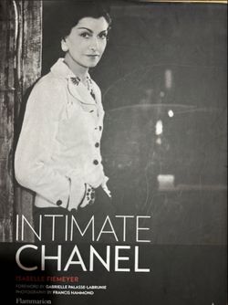 Intimate Chanel