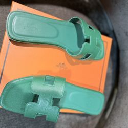Hermes Green Joey Epsom Oran Leather Sandals Size 40