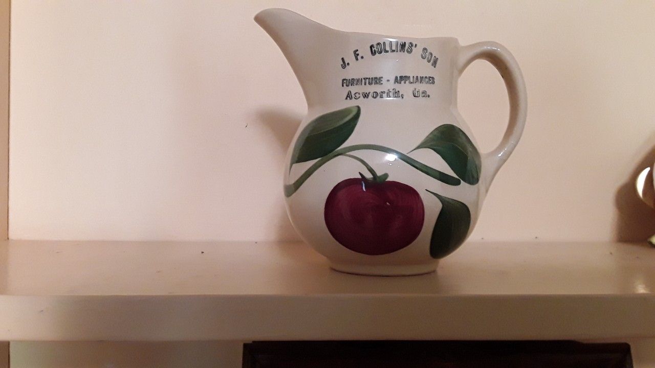 Vintage watts #15 apple creamer pitcher from 1948