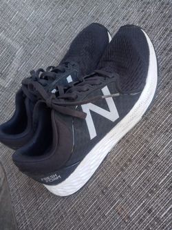 Black White Fresh Foam Womens Size 8 Running Shoes