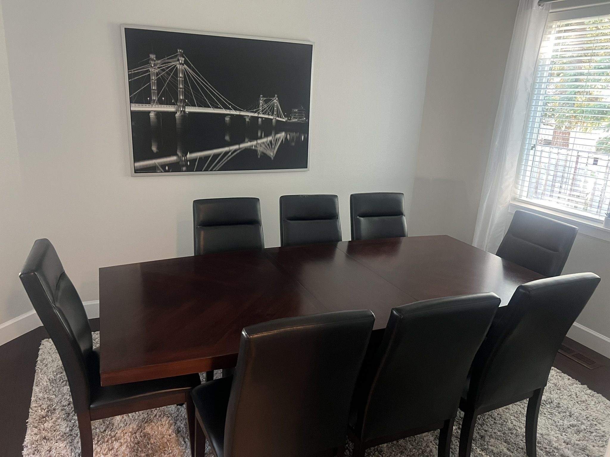 Dinning Table/chairs 