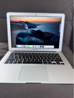 Apple MacBook Air 13” 2017 (i5) - 8GB Ram - 128GB SSD - New Battery