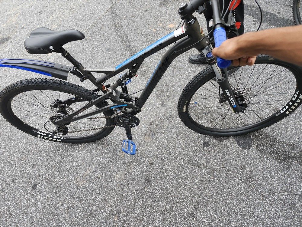 Full Suspension Mountain Bike