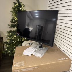 Samsung ViewFinity S80UD 27” 4K Monitor – Brand New