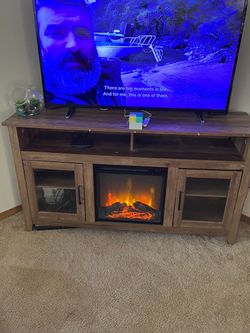 Entertainment center