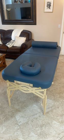 Massage bed