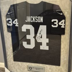 Autographed Bo Jackson Raiders Jersey – Beckett Authenticated