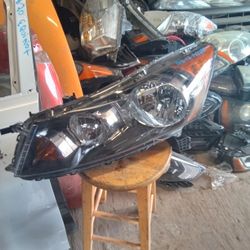 2008 - 2012 Honda Accord  Left Headlight