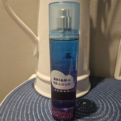 Ariana Grande Cloud Perfume Spray 