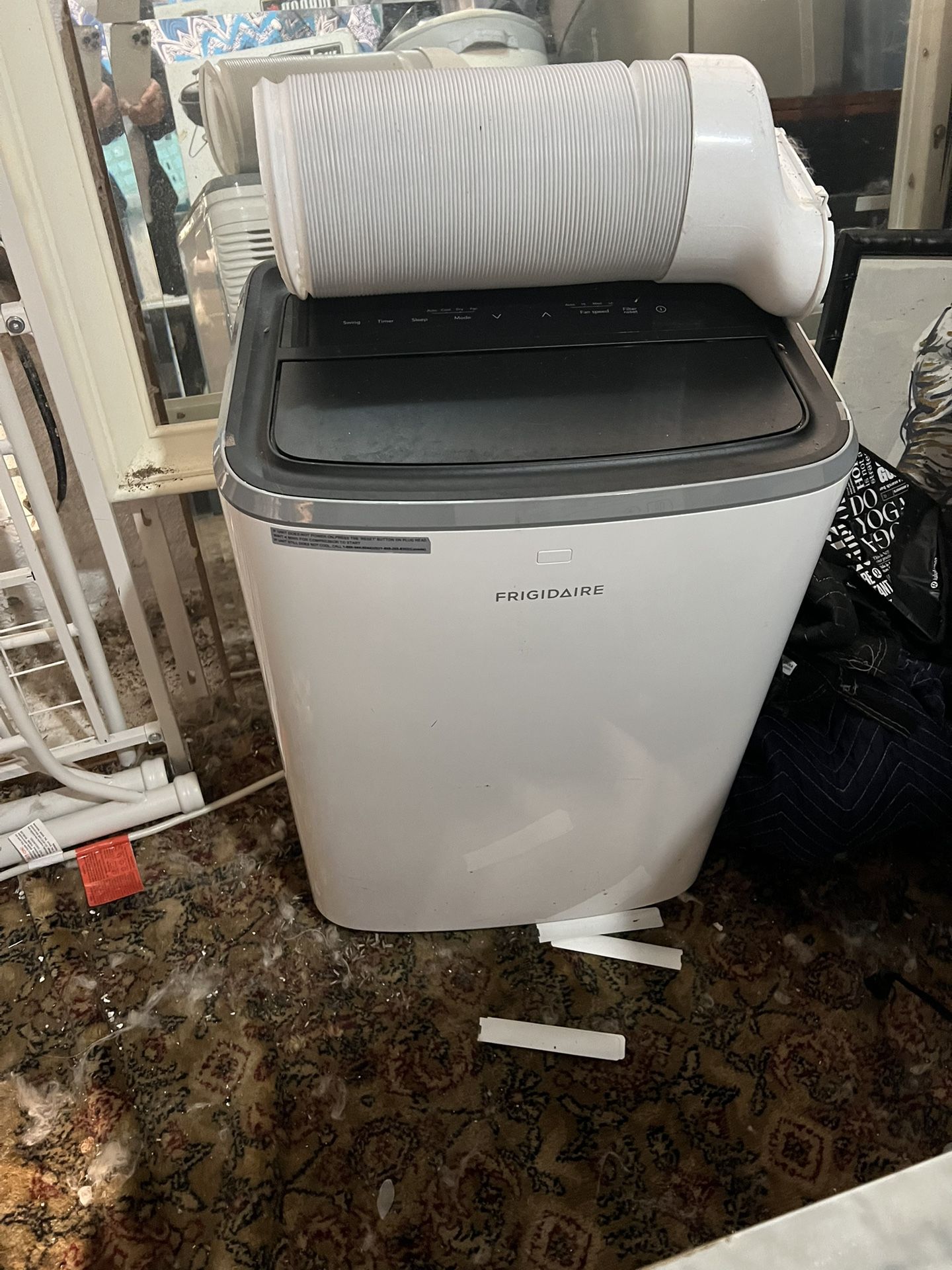 Magic Chef Mini Fridge – Works Great!