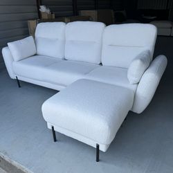 BRAND NEW WHITW SOFA WITH OTTOMAN