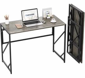Foldable desk