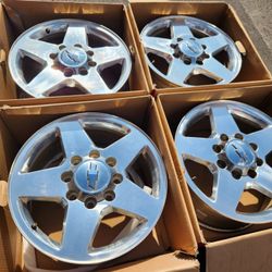20" Chevy Silverado 2500 factory wheels 