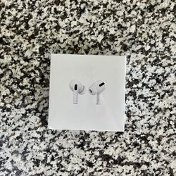 AirPods Pro With MagSafe Charging Case