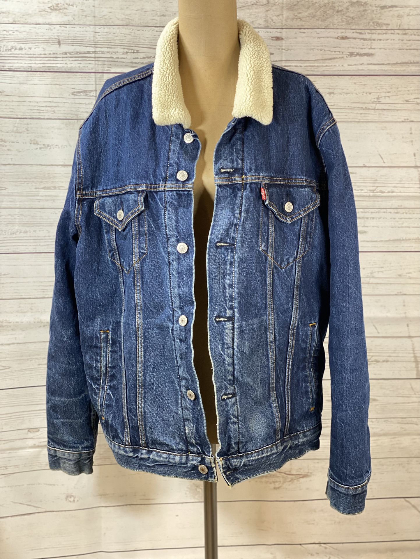 Vintage Levi’s Sherpa Lined Blue Jean Jacket Size large