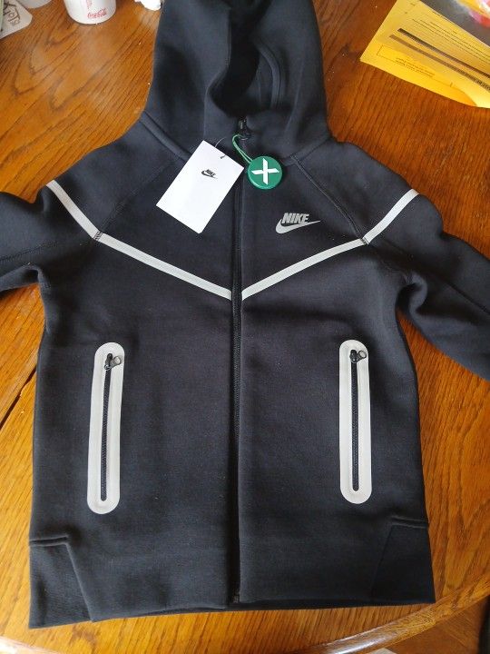 Nike Tech KIDS S