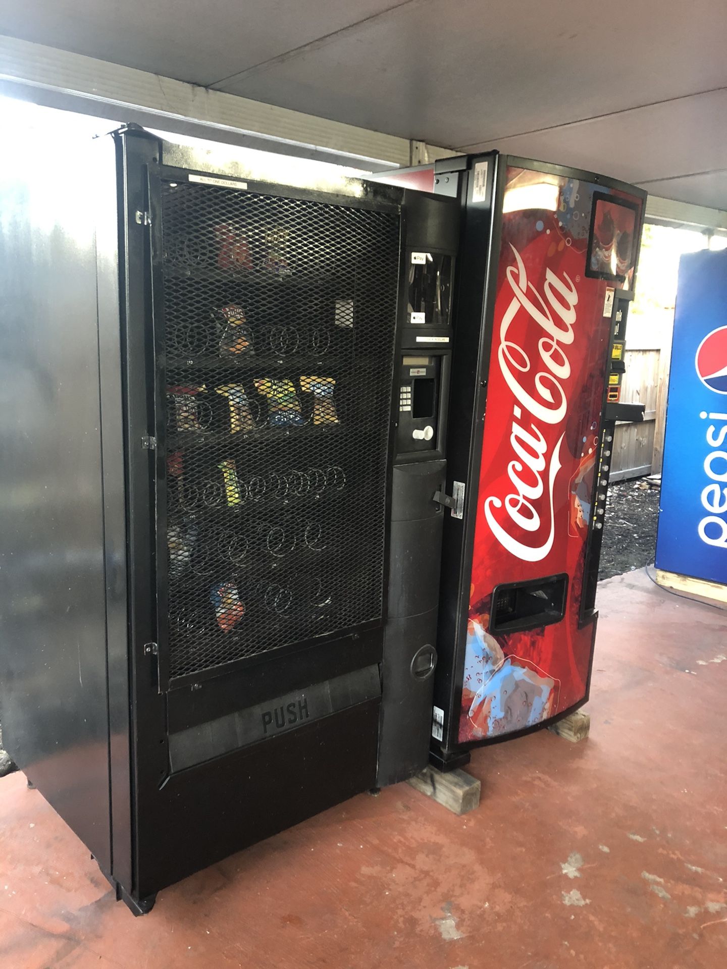 Vending machine for sale