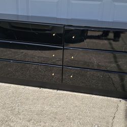 Black & Gold Bedroom Set 