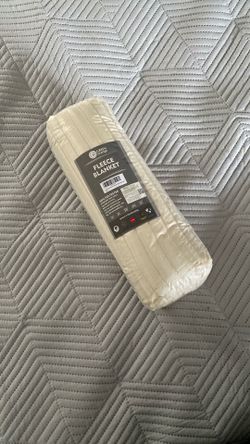 “Green Orange” Fleece Throw