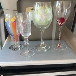 Assorted glassware over 10 Pieces 