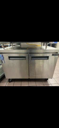 Dukers Undercounter Refrigerator in Stainless Steel