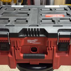 Milwaukee  PACKOUT 22 in. Large Portable Brand New 
