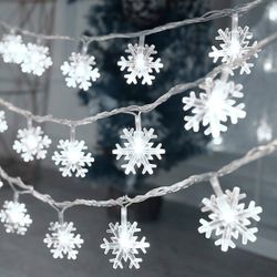 33Ft 100LED Snowflake String Lights 