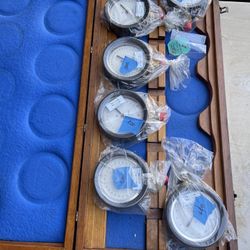 Pressure Gauges