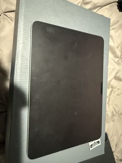M2 iPad Air w/ Cellular