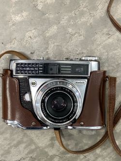 Vintage Kodak Retina Automatic III 35mm Film Camera with Leather Case