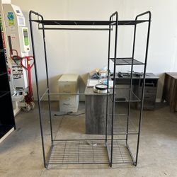 Coat/storage Rack