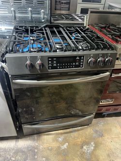 Frigidaire gas stove 30”