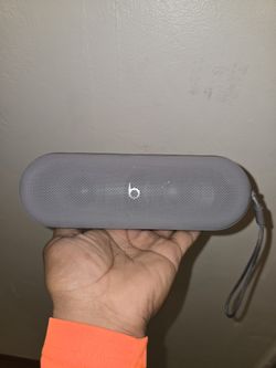 Beats Pill