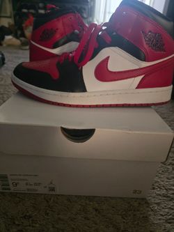 Nike Air Jordan 1 Mid Women's Size 9.5