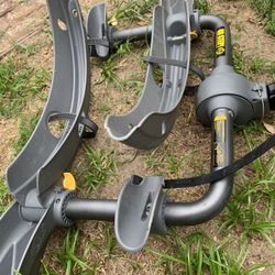 Saris Hitch Bike Rack  ( Mountain Mtb Road Bike Specialized Trek Thule Yakima Kuat Canyon Giant)