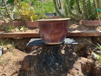 Round Glazed Pot