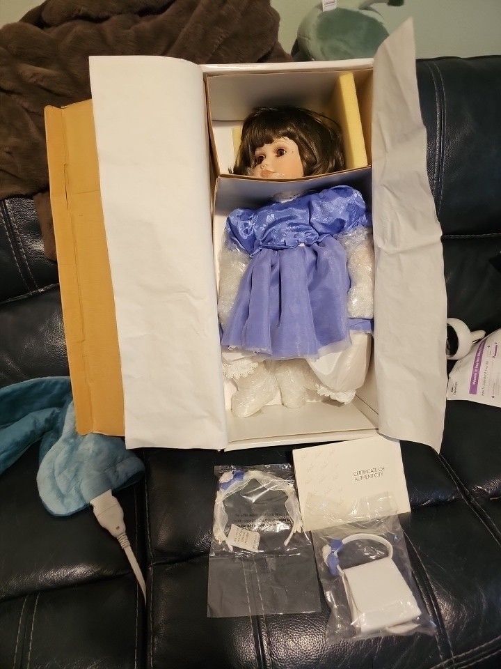 MARIE OSMOND FINE PORCELAIN DOLL