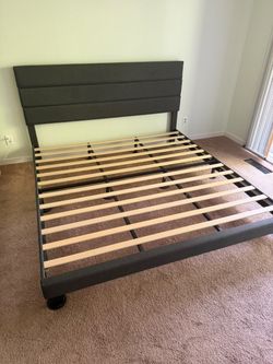 King Siz Bed Frame - Like New