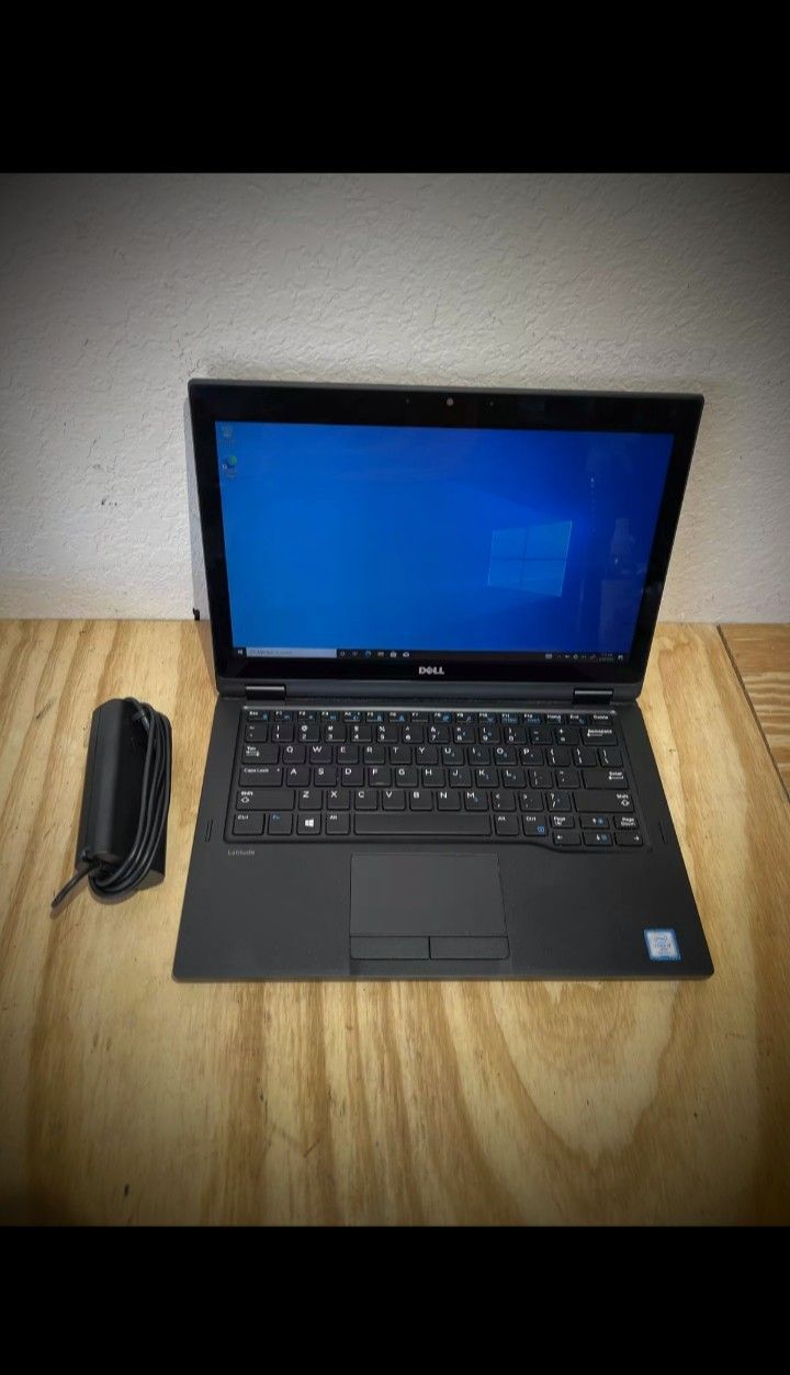 ( Laptop ) ( touchscreen )
Dell latitude 5289 Windows 11 Pro Intel i5 2.7ghz 7th generation 256gb SSD Webcam 8gb ram