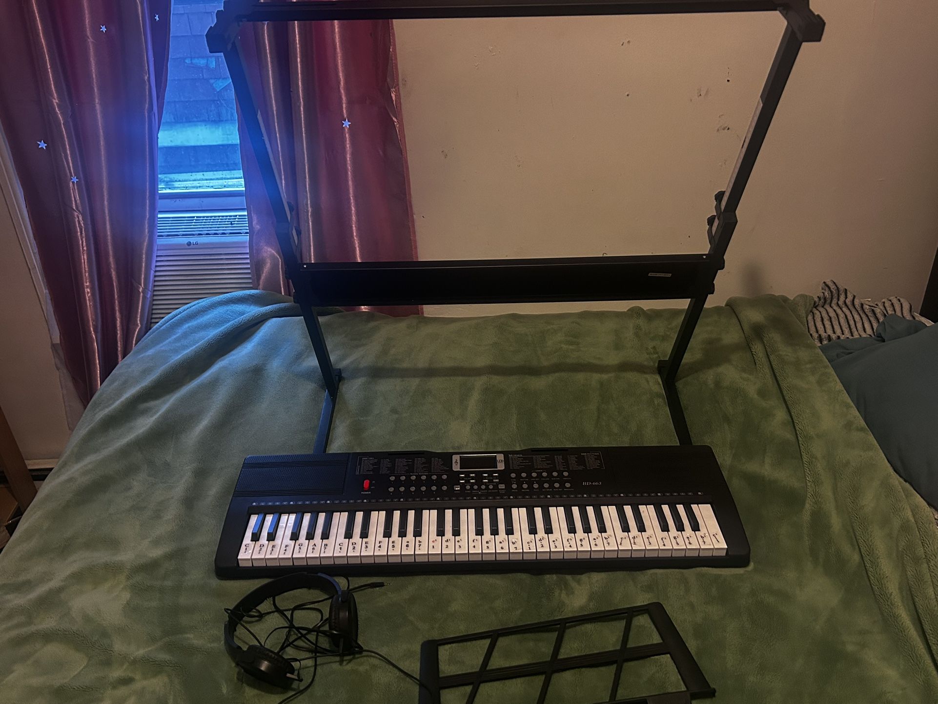 PIANO keyboard Plus Headset,piano Stand,and Music Rack