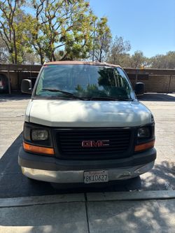 2006 GMC Savannah 3500 Cargo Van