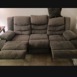 Recliner Couch 